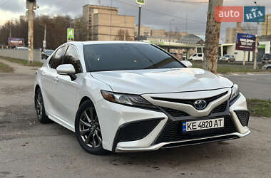 Седан Toyota Camry 2023 в Днепре