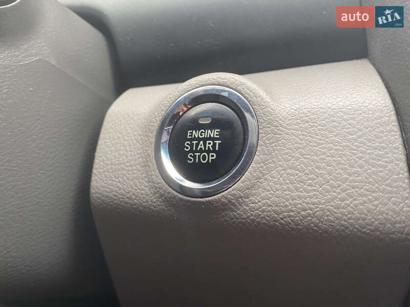 Седан Toyota Camry 2006 в Киеве