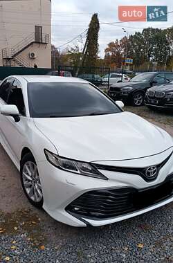 Седан Toyota Camry 2018 в Вінниці