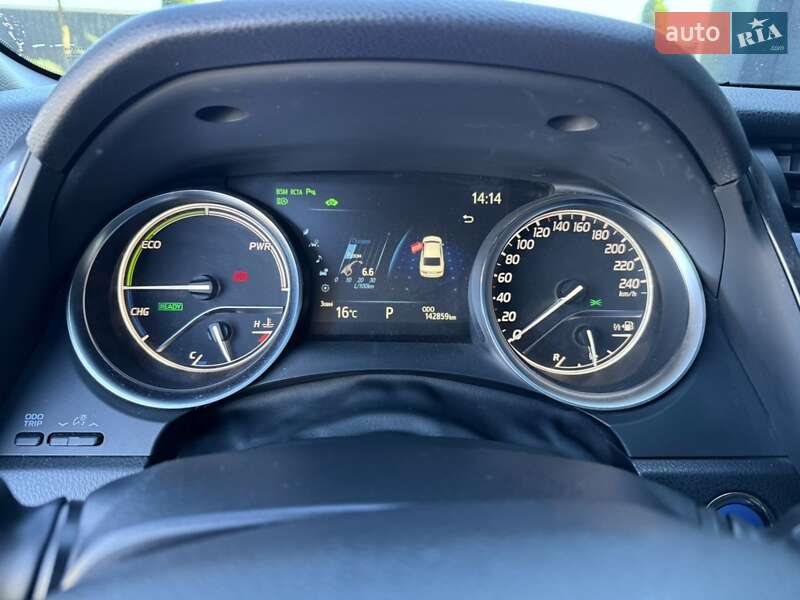 Седан Toyota Camry 2020 в Хусте