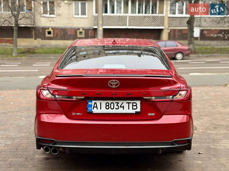 Седан Toyota Camry 2024 в Киеве