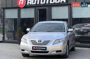 Седан Toyota Camry 2008 в Чернівцях