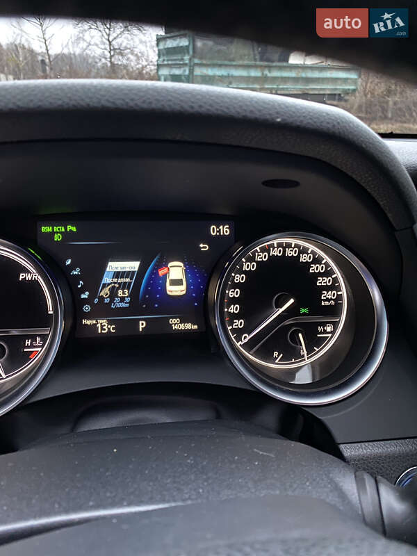 Седан Toyota Camry 2020 в Киеве