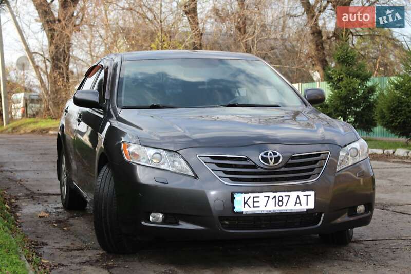 Седан Toyota Camry 2008 в Верхнеднепровске