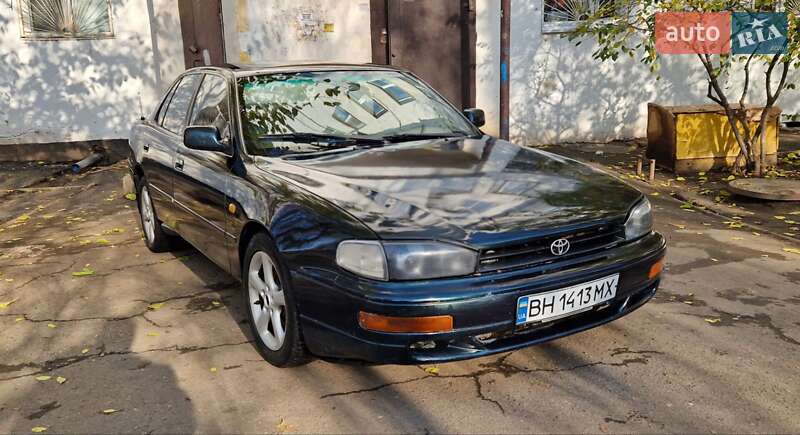 Седан Toyota Camry 1994 в Одесі