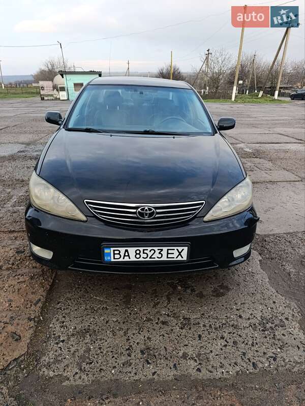 Седан Toyota Camry 2005 в Гайвороне фото 5 Седан Toyota Camry 2005 в Гайвороне