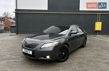 Седан Toyota Camry 2006 в Кременце