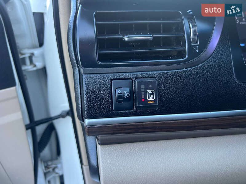 Седан Toyota Camry 2012 в Полтаве