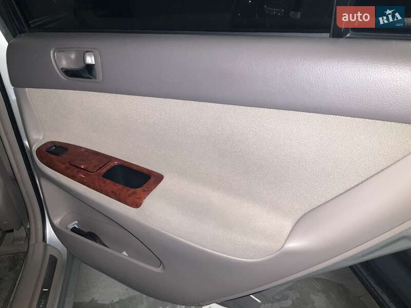 Седан Toyota Camry 2004 в Днепре фото 25 Седан Toyota Camry 2004 в Днепре