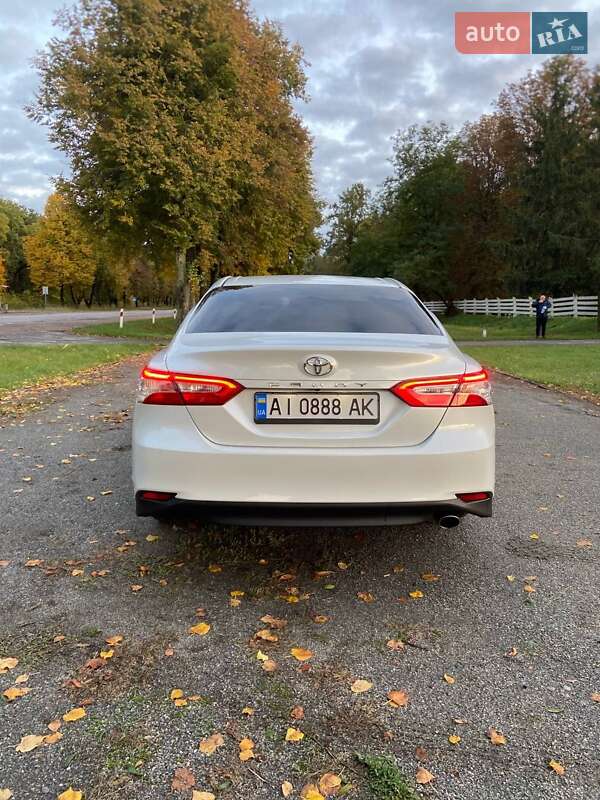 Седан Toyota Camry 2017 в Белой Церкви