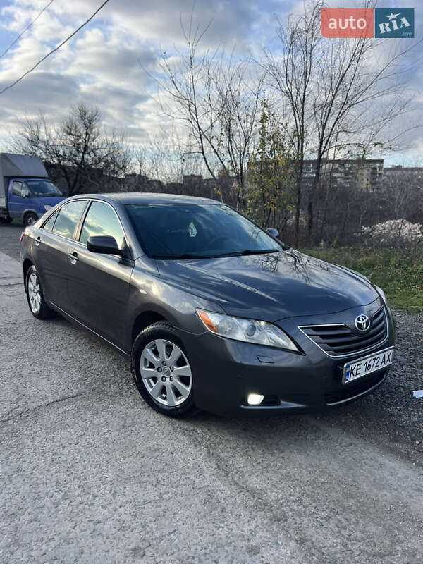 Седан Toyota Camry 2006 в Кривом Роге