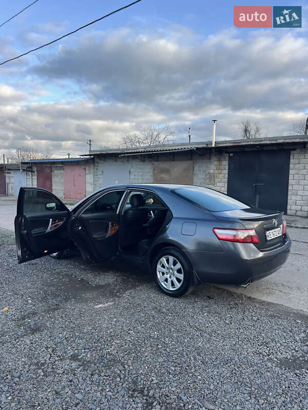 Седан Toyota Camry 2006 в Кривом Роге