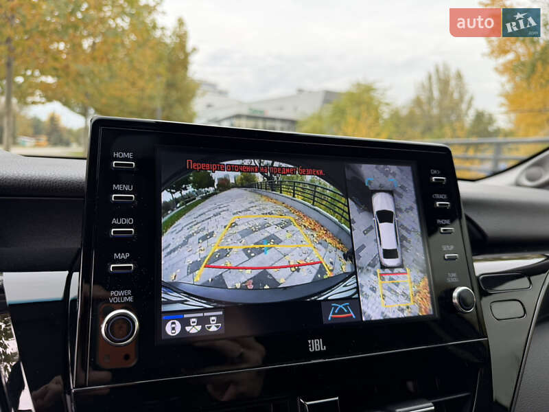 Седан Toyota Camry 2022 в Днепре