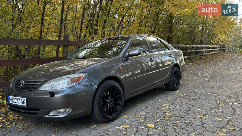 Седан Toyota Camry 2003 в Одессе