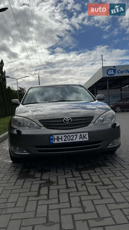 Седан Toyota Camry 2003 в Одессе