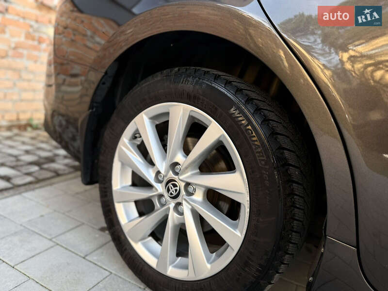 Седан Toyota Camry 2021 в Староконстантинове фото 15 Седан Toyota Camry 2021 в Староконстантинове