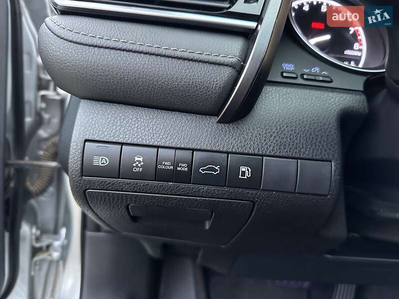 Седан Toyota Camry 2018 в Одессе