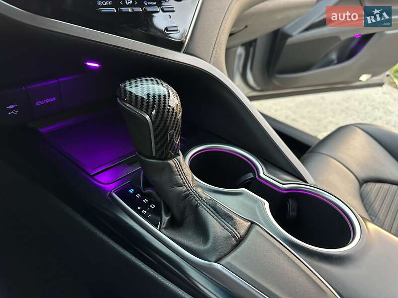 Седан Toyota Camry 2018 в Одессе