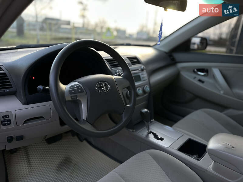 Седан Toyota Camry 2007 в Виннице