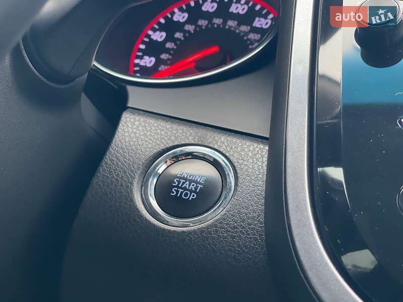 Седан Toyota Camry 2018 в Киеве