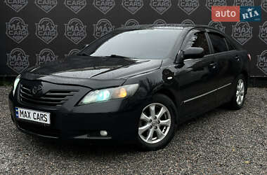 Седан Toyota Camry 2008 в Киеве