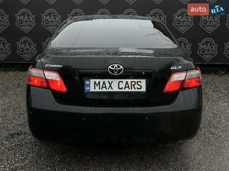 Седан Toyota Camry 2008 в Києві