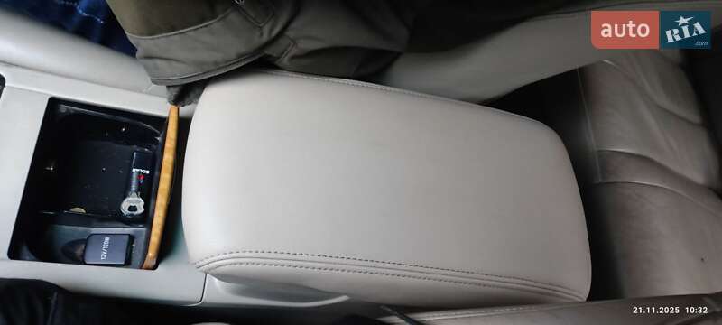 Седан Toyota Camry 2007 в Києві