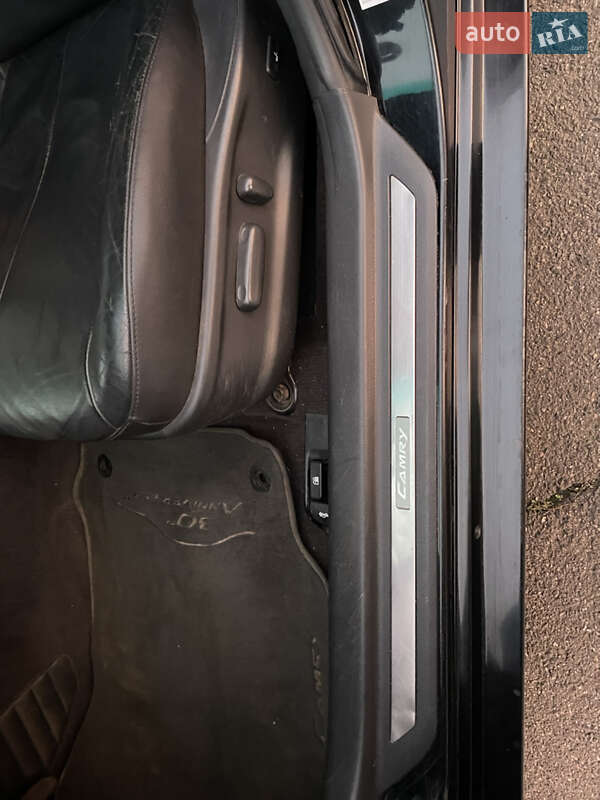 Седан Toyota Camry 2007 в Кривому Розі