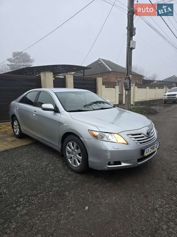 Седан Toyota Camry 2007 в Харькове