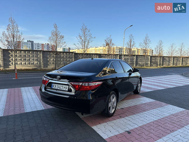 Седан Toyota Camry 2014 в Киеве