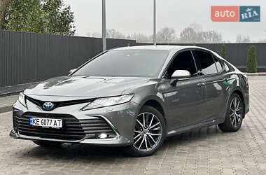 Седан Toyota Camry 2021 в Днепре