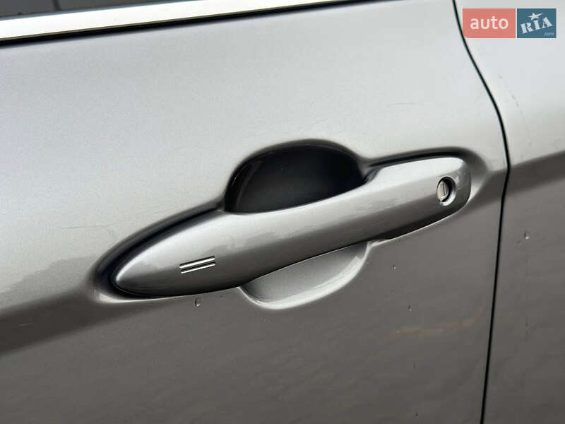 Седан Toyota Camry 2021 в Днепре