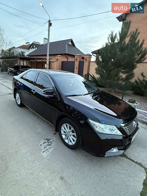 Седан Toyota Camry 2012 в Николаеве