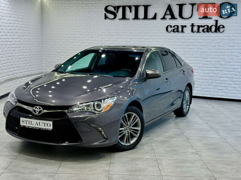 Седан Toyota Camry 2016 в Одессе