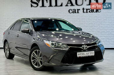Седан Toyota Camry 2016 в Одесі