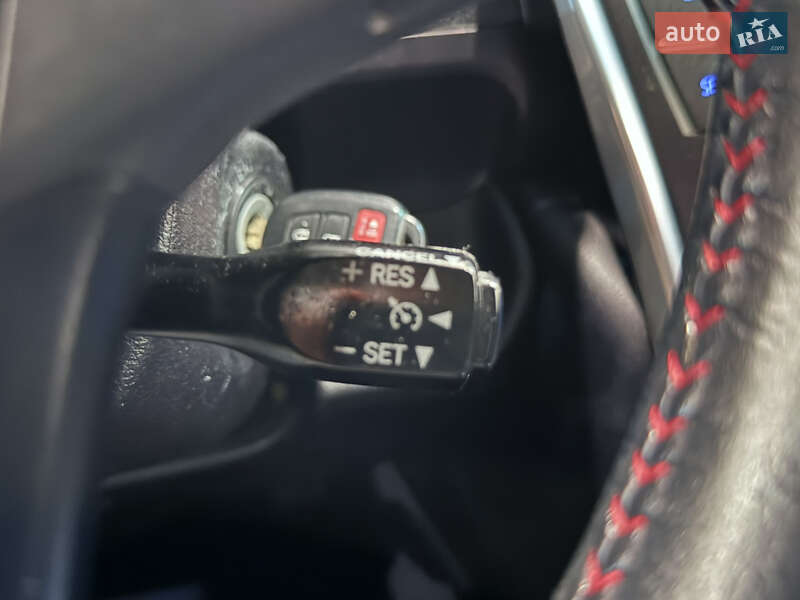 Седан Toyota Camry 2016 в Одессе