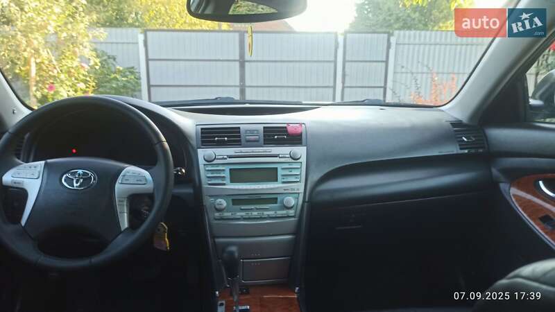 Седан Toyota Camry 2006 в Виннице