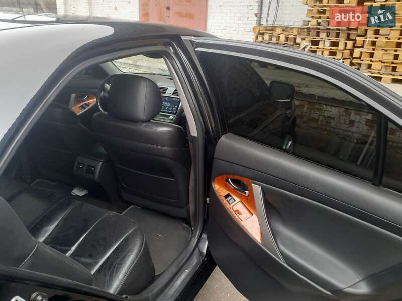 Седан Toyota Camry 2006 в Лубнах