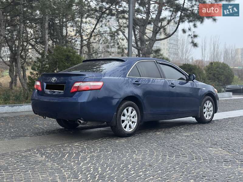 Седан Toyota Camry 2007 в Днепре