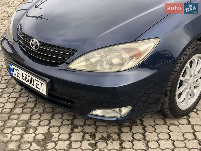 Седан Toyota Camry 2005 в Черновцах