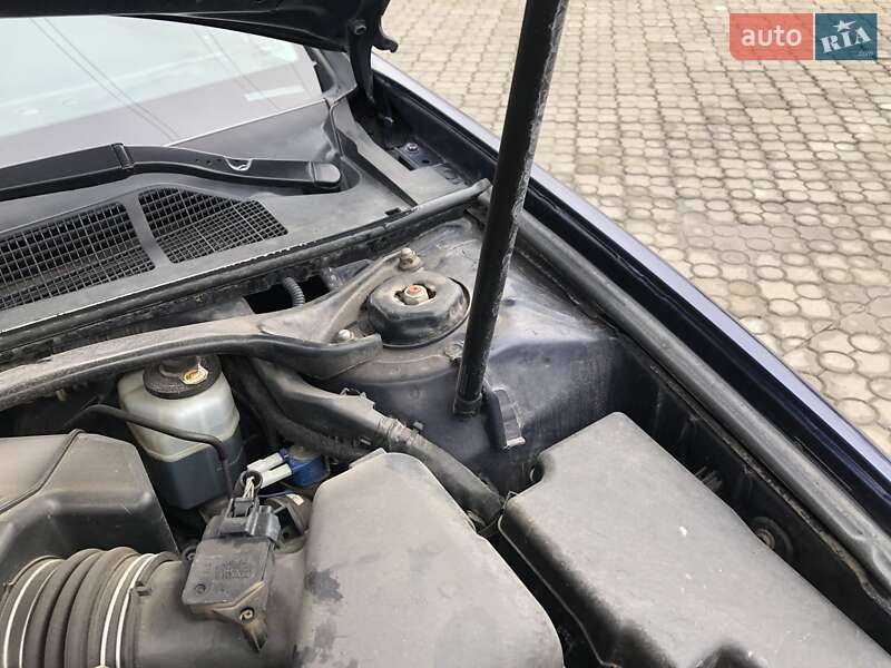 Седан Toyota Camry 2005 в Черновцах