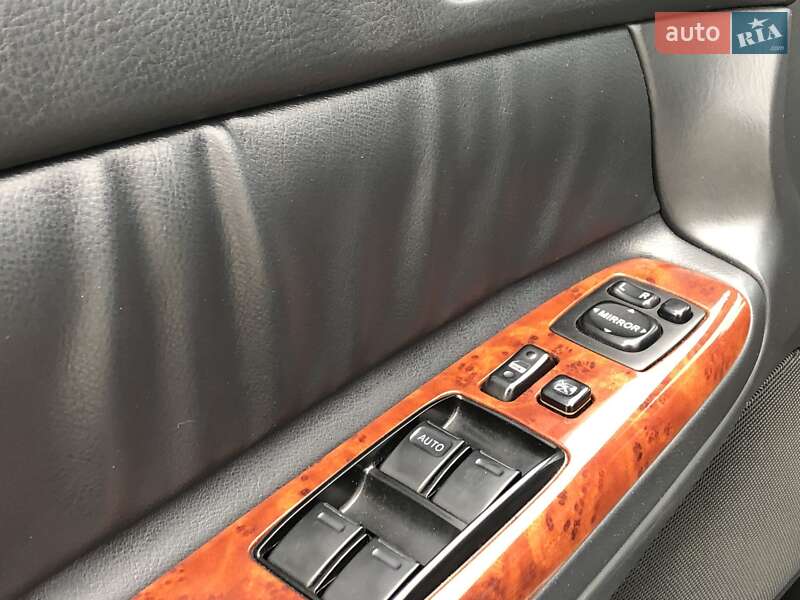 Седан Toyota Camry 2005 в Черновцах