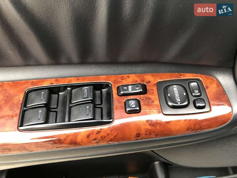 Седан Toyota Camry 2005 в Черновцах