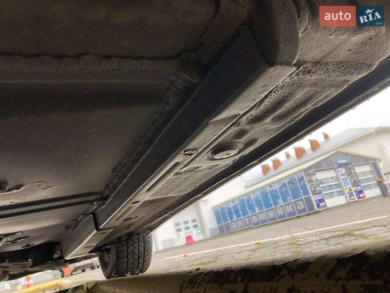 Седан Toyota Camry 2005 в Черновцах