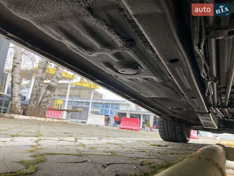 Седан Toyota Camry 2005 в Черновцах