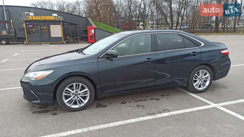 Седан Toyota Camry 2014 в Києві