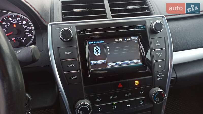 Седан Toyota Camry 2014 в Києві