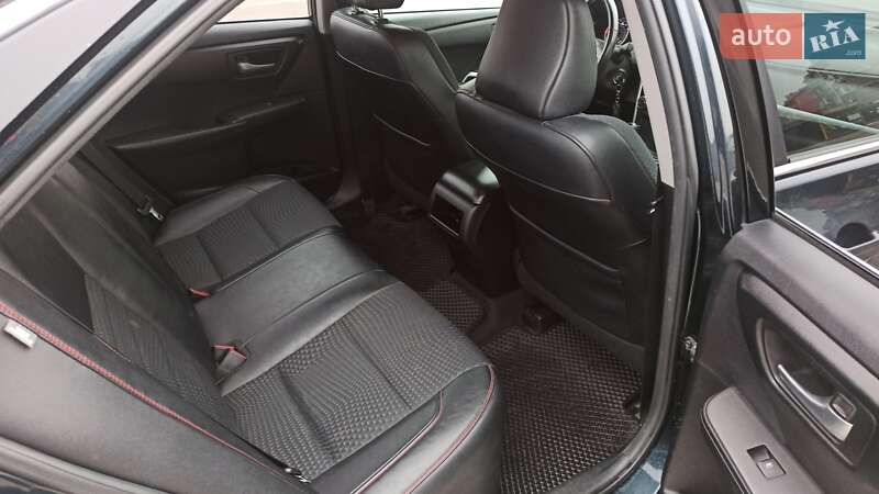 Седан Toyota Camry 2014 в Києві