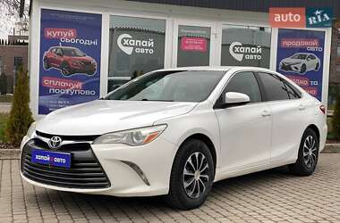 Седан Toyota Camry 2016 в Львове