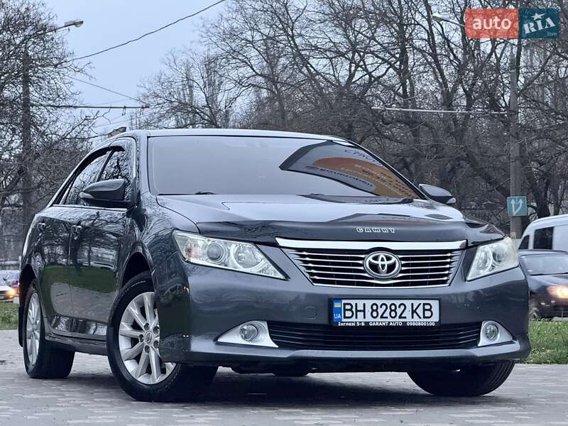 Toyota Camry 2014
